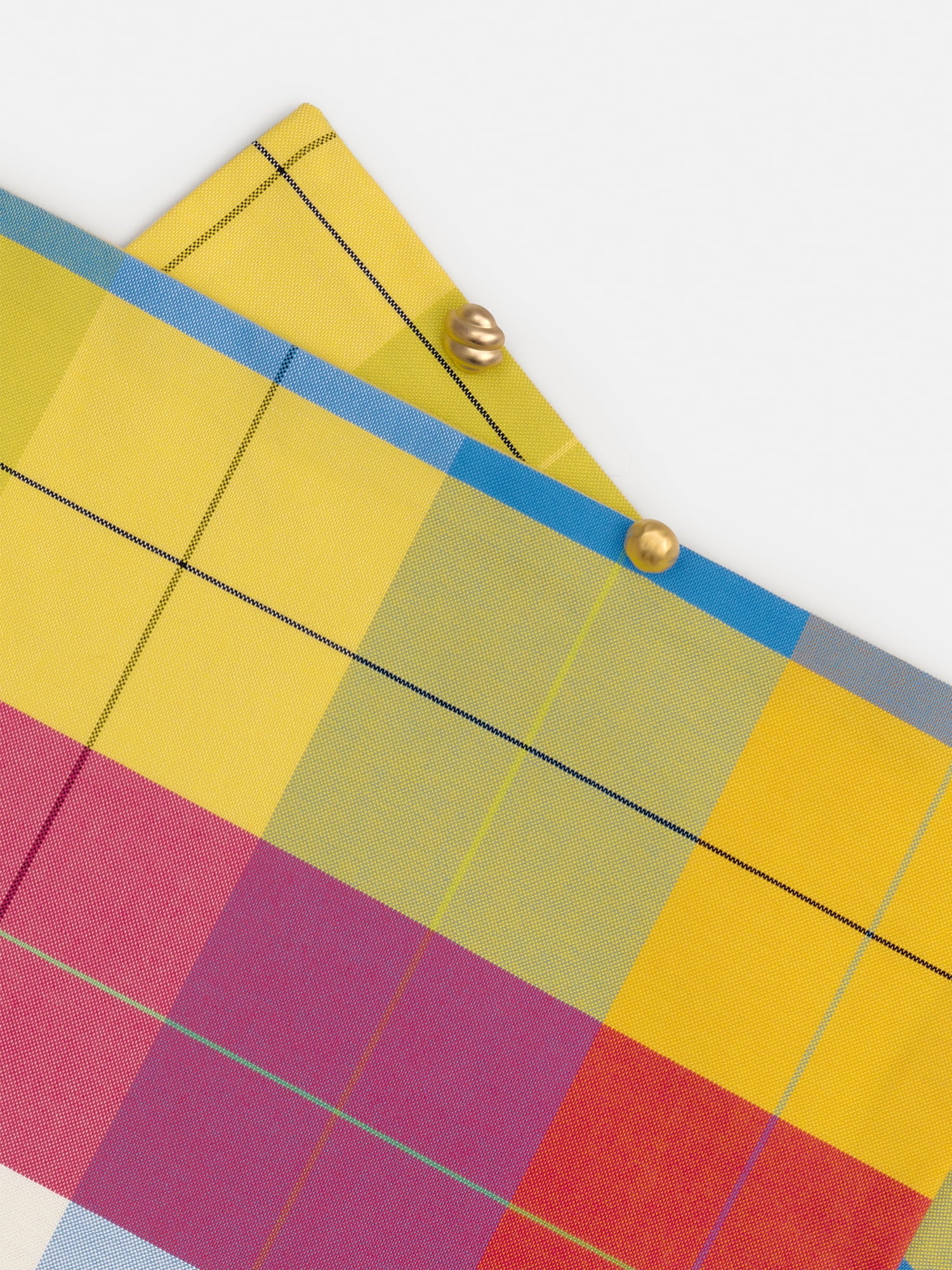 buttoned placemats - color grid